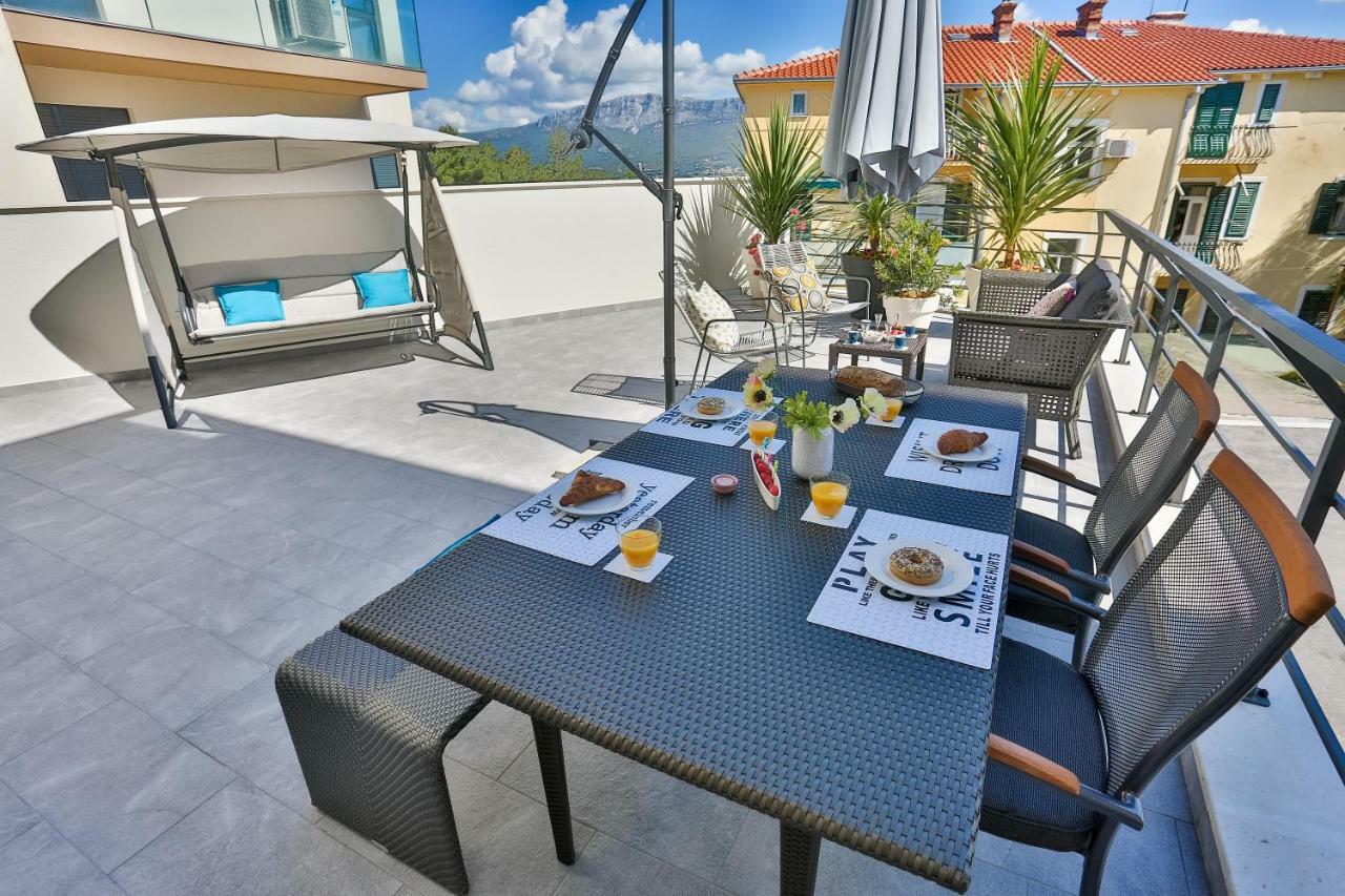 Apartma Luxury Urban With Jacuzzi Split