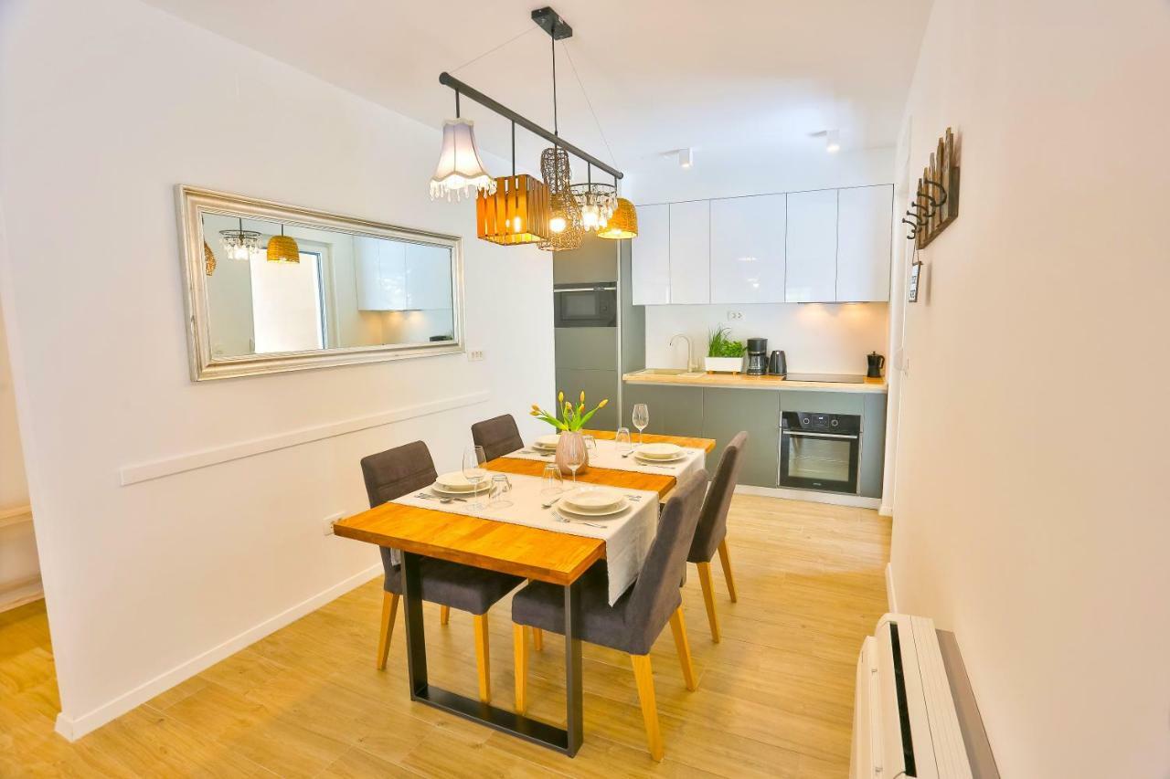 Apartma Luxury Urban With Jacuzzi *